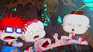 Los niños pequeños tratan de cambiar un pañal con caca  Rugrats La película  Clip en Español [upl. by Yrennalf]