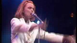 Belinda Carlisle performs Runaway Horses Live [upl. by Brosine219]