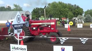 Nickerson Farmers Tractor Pull Classic 2021 IH 856 9700lbs turbo farm stock class [upl. by Eiramanna]