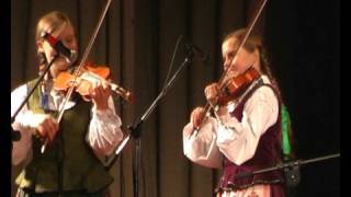 Folk march by Lithuanian folk music choir quotRaskilaquot [upl. by Osber39]