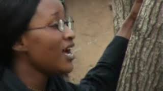 LuciusBandaTV GIFT FUMULANI Rare Classic Video [upl. by Ecyoj]