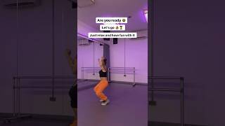 How to wine and go down ⬇️🍑  Beginners Tutorial via ​⁠DanceEmporiumbyLH winetutorial twerk [upl. by Parette831]