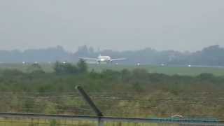 landing dan take off saat gerimis di JOG [upl. by Llyrpa]