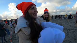 Nieuwjaarsduik Strand IJburg 2024 [upl. by Fasa]