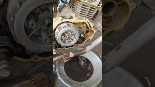 achiever Bike clutch plate fitting video viralshort [upl. by Hylton395]