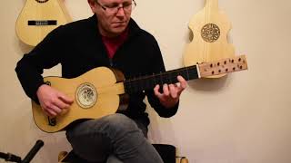 Les folies dEspagne  guitare baroque Septimo Mundi no 2  Gwen Tual [upl. by Crim]