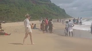 varkala beach vedio vlog Kerala video video tourist beach viralvideo [upl. by Sheeree52]