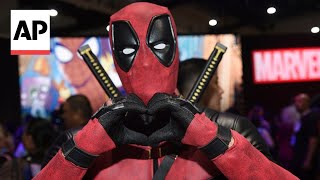 A look at the cosplay at ComicCon International [upl. by Neelhtac]