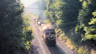 4K60 Pair of EMD SD70ACe’s SCREAMING in Notch 8 [upl. by Naujahs353]