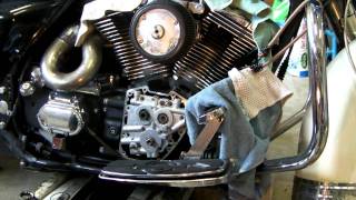 20 Harley cam chain tensioner replacement on a Twin Cam [upl. by Hada925]