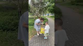 Cute Baby Found A Bag And Returned It To The Owner Refusing To Return Itfunnybabycutefatherhood [upl. by Itsyrk45]