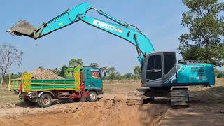 รีวิวรถขุด kobelco sk20010 งานเปิดบ่อใหม่คนขับฝีมือ10000ชมยังหล่อจัด excavator and truck [upl. by Athenian]