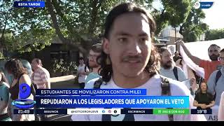 Estudiantes de la UNcuyo marcharon por las calles de Mendoza hasta la legislatura [upl. by Mara]