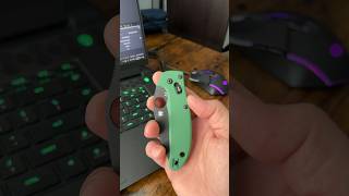 Spyderco Manix 2 LW with AWT scales and Flytanium ball cage 💚🖤👊 edc foldingknife jd4edc [upl. by Shultz832]