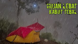 Camping hujan lebat amp berkabut tebal di malam hari  cantigi hill bersama anggiahmadb [upl. by Aiela]