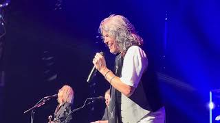 Foreigner  Waiting For A Girl Like You  Live 3302024  The Venetian  Las Vegas [upl. by Ajnot]