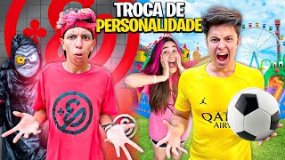 TROQUEI DE PERSONALIDADE COM ENALDINHO POR 24 HORAS Sobrevivemos [upl. by Annid]