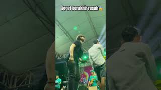 Berakhir rusuh😥 dangdut cover karaoke dangdutkoplo music shortsvideo bahaya vidioshort [upl. by Mcleroy]