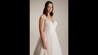 Edles Curvy Brautkleid von Ladybird mit raffinierter Rückenschnürung bridetobe [upl. by Peterman]