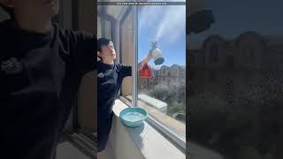 Magnetic Cleaner Shine Your Window from the Inside [upl. by Martha829]