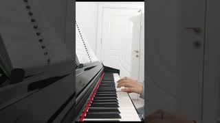 Garezi Var  Piyano 🎹 [upl. by Zurc]