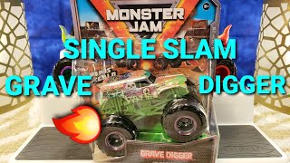 MONSTER JAM CHROME GRAVE DIGGER CHASE UNBOXING AND REVIEW 🔥💚🔥 [upl. by Freudberg]