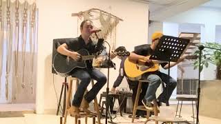 Ari lasso  hampa acoustic cover live enthree Coffee [upl. by Melia789]