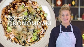 Okonomiyaki med räkor  Japansk kålpannkaka [upl. by Cate]