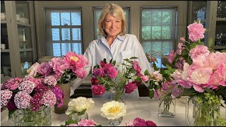 Flower arrangements with Martha Stewart and Baccarat [upl. by Willumsen]