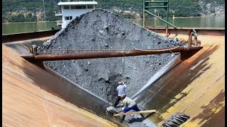 Barge unloading 3000 tons of crushed phosphorite ore  Vlog of work on barge  Relaxing video [upl. by Lzeil]