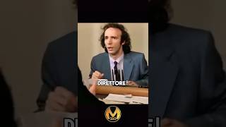 Quando vai in banca a chiedere un prestito short robertobenigni [upl. by Phillipe]