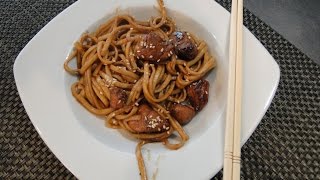 Nouilles Japonaises sautées et Poulet Teriyaki [upl. by Zorah125]