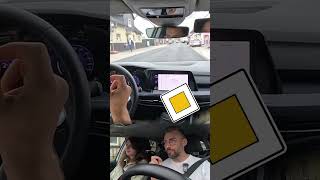 Geschwindigkeit auf der Straße AUFGEMALT 🖌️ shorts führerschein fahrschule fahrprüfung dashcam [upl. by Cele]