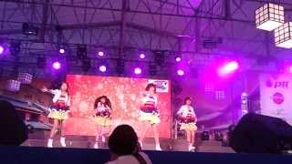 120825 Warai No Hime cover ノット・イェット Not yet  週末Not yet  Japan Festa 2012 [upl. by Anyah]