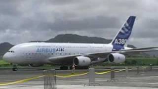 LAirbus A380 sur le sol mauricien vidéo Sunita Beezadhur [upl. by Asilam]