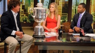 Golf Champ Jason Dufner Goes quotDufneringquot on quotLIVE with Kelly and Michaelquot [upl. by Ottillia]