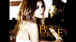 Bonnie Mckee  Thunder  LYRICS [upl. by Anselmi]