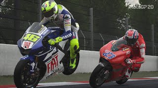 Casey Stoner vs Valentino Rossi MotoGP 2007 Catalunya [upl. by Rednijar180]