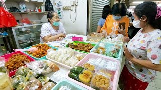 JUALAN DI DALAM PASAR SUDAH 40 TAHUN LEBIH amp ANAKNYA IKUT JEJAK IBUNYA  INDONESIAN STREET FOOD [upl. by Akel]