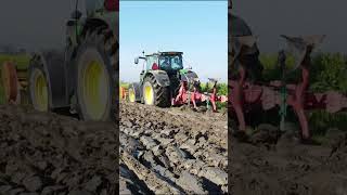 Klepelen en ploegen in één werkgang  John Deere 6210R ploughing farming agriculture johndeere [upl. by Nataline814]