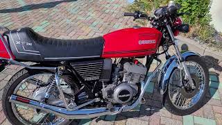 Suzuki GT250 X7 1979 [upl. by Eniluqcaj]