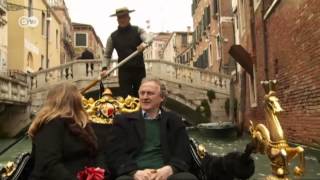 Gondolier in Venice  Euromaxx  Holiday Professionals [upl. by Arch920]