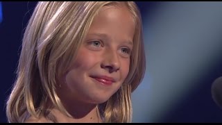 Une jeune fille de 10 ans a une voix incroyable temps spécial  Amérique a du talent [upl. by Cima]