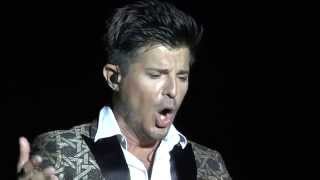 Vincent Niclo extrait de quotMaman la plus belle du mondequot festival dOPPEDE 18072015 [upl. by Diarmid]