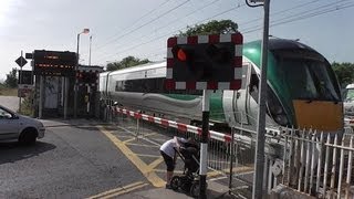 Level Crossing  Merrion Road Dublin [upl. by Chinua]