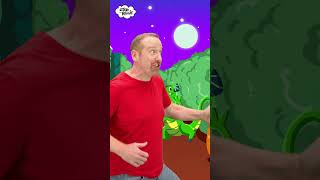 Steve and Maggie Halloween Spooky Monster Maze Party for Kids shorts steveandmaggie halloween [upl. by Beatrix]