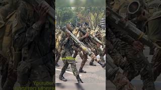 HOMENS DO EXÉRCITO VIBRANDO DESFILE DE 7 DE SETEMBRO NO RIO DE JANEIRO 🇧🇷 [upl. by Leff]