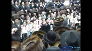 Simchas Beis Hashoeva 5784 With Rachmastrivka Rebbe [upl. by Allveta]