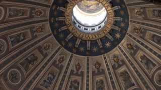 Français  Le Vatican  La Basilique SaintPierre  Le Musée du Vatican [upl. by Arreik]