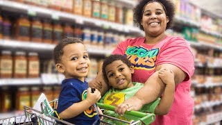 GOO GOO GAGA HELP MOMMY GROCERY SHOP Learn How to Shop for Healthy Foods [upl. by Una]